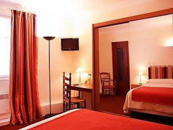De La Nivelle Hotel Saint-Pee-sur-Nivelle Bagian luar foto